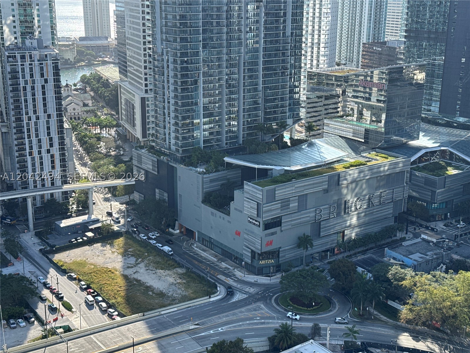 92 SW 3rd St #3912, Miami FL 33130