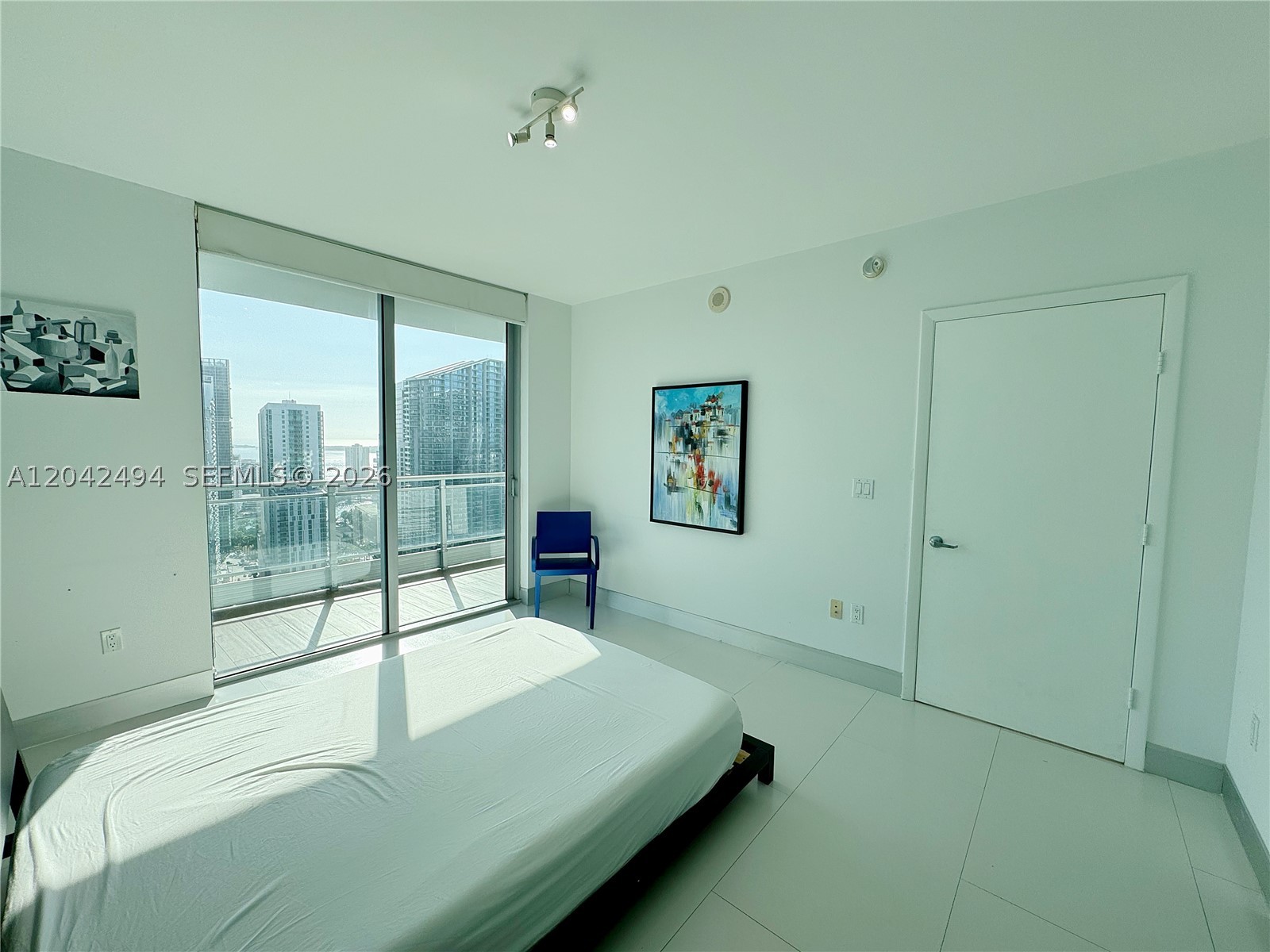 92 SW 3rd St #3912, Miami FL 33130