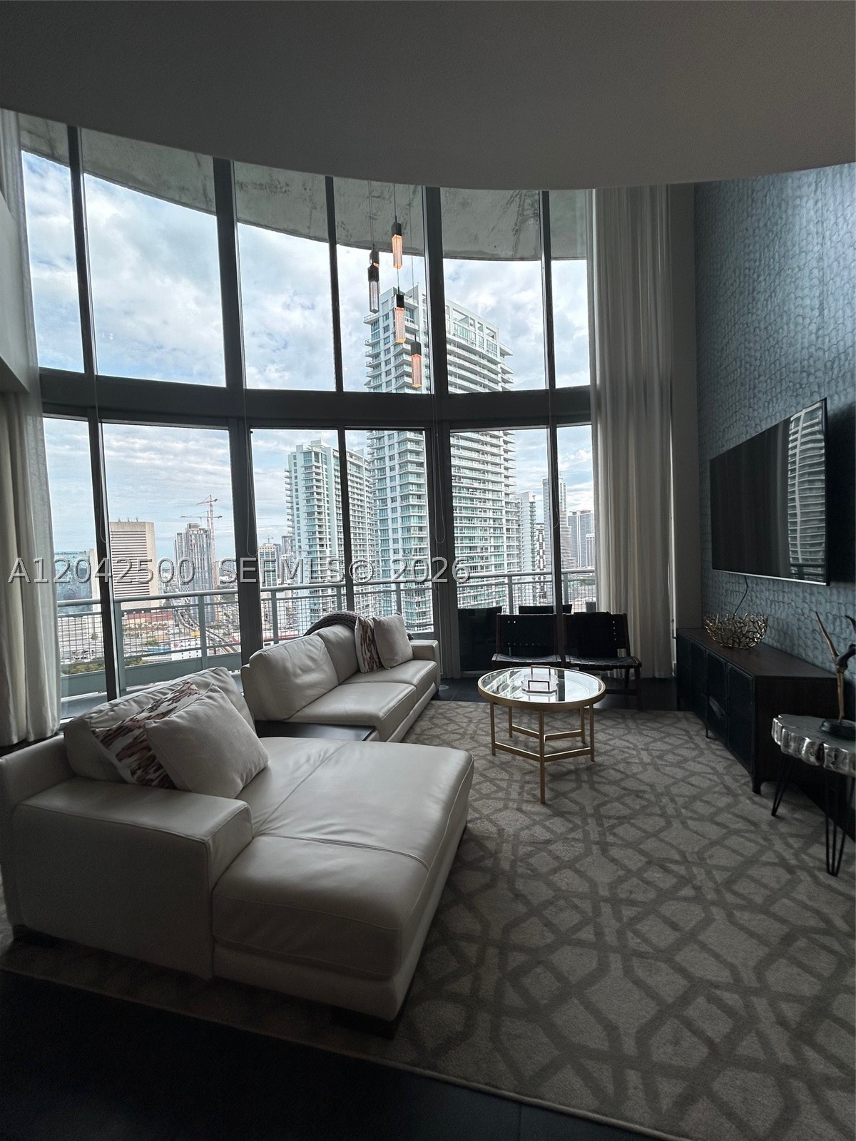 690 SW 1st Ct #3101, Miami FL 33130
