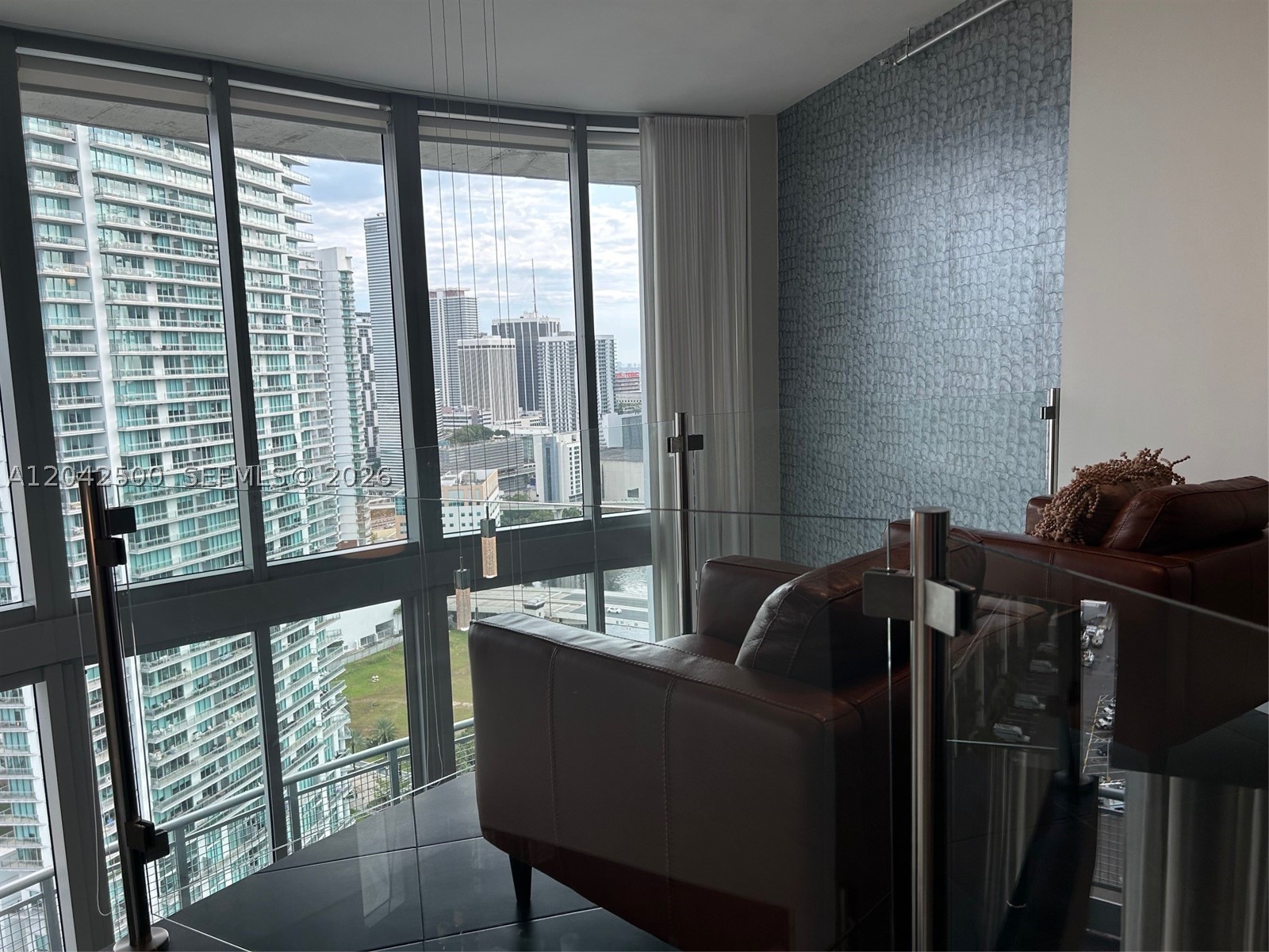 690 SW 1st Ct #3101, Miami FL 33130