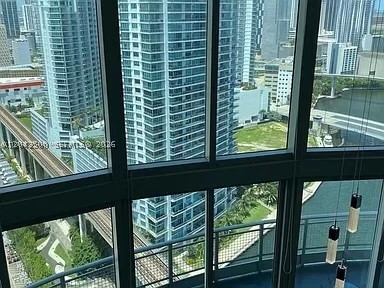690 SW 1st Ct #3101, Miami FL 33130