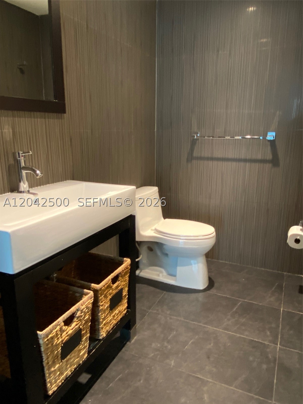 690 SW 1st Ct #3101, Miami FL 33130