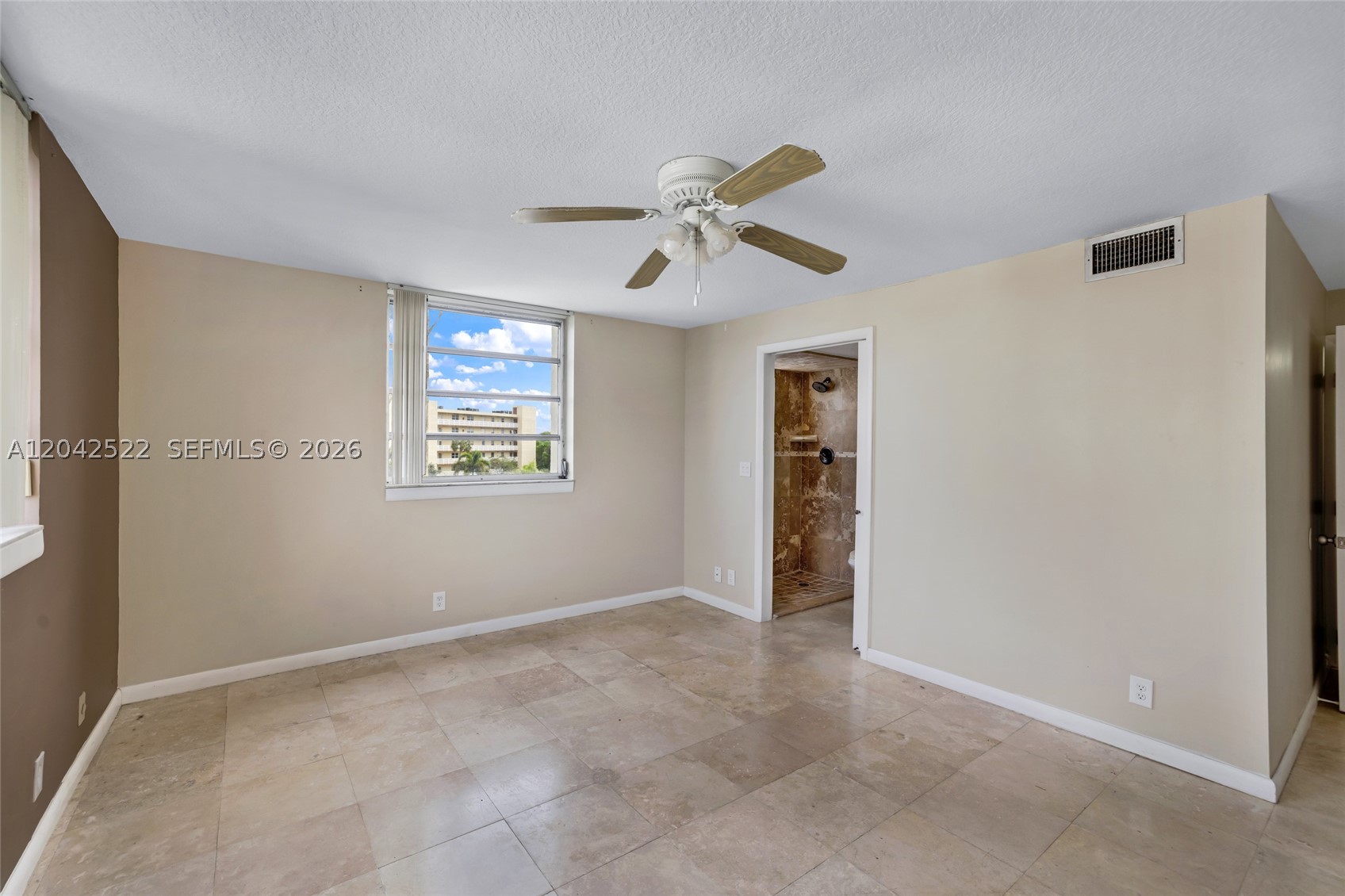 321 SE 3rd St #408, Dania Beach FL 33004