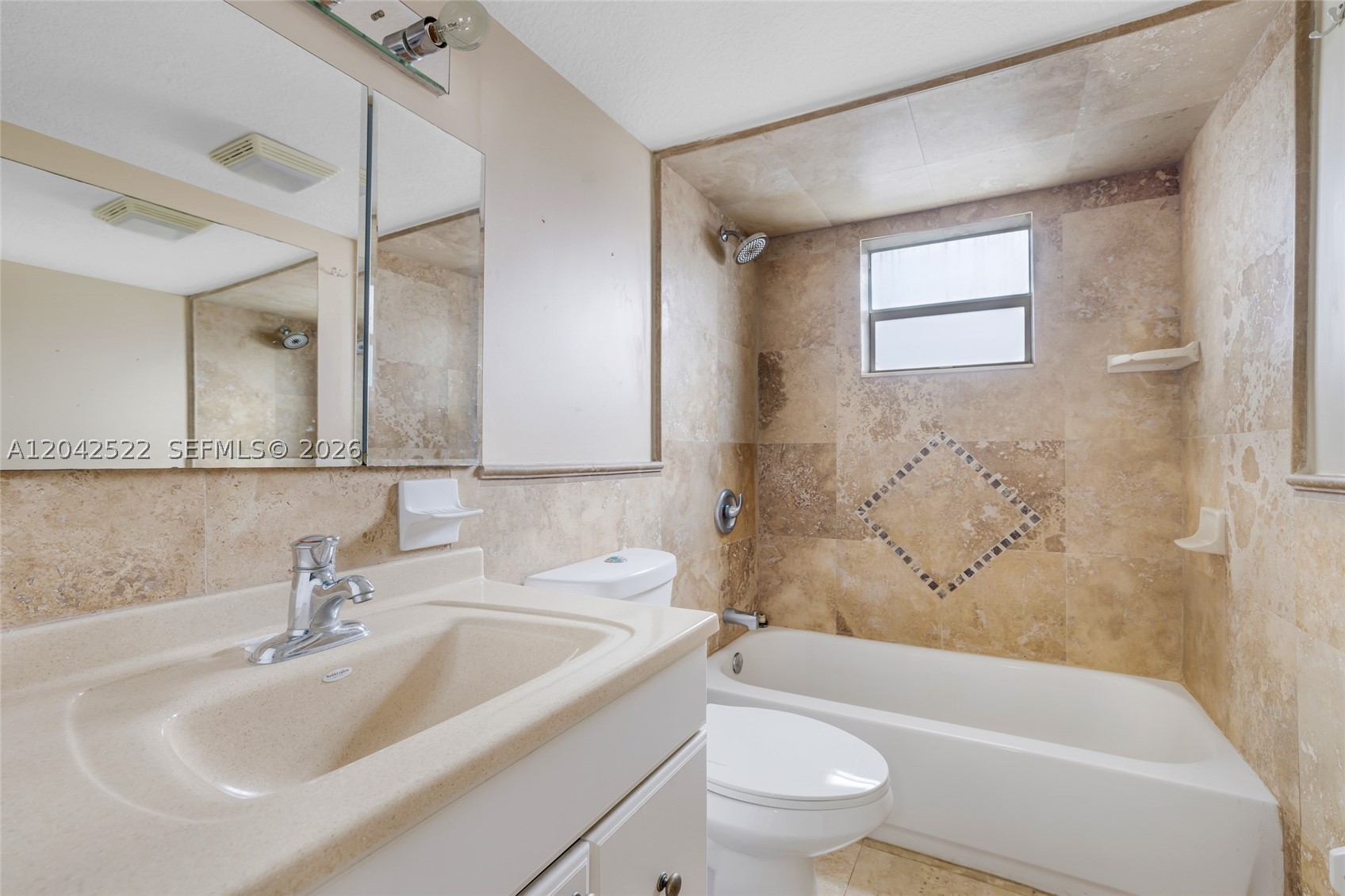 321 SE 3rd St #408, Dania Beach FL 33004