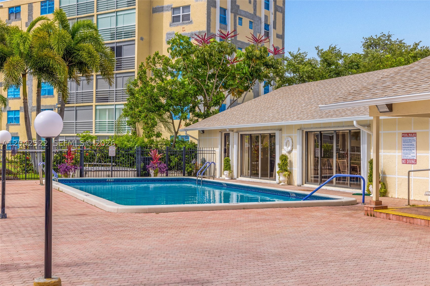321 SE 3rd St #408, Dania Beach FL 33004