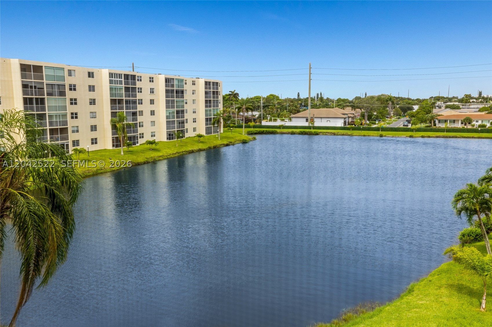 321 SE 3rd St #408, Dania Beach FL 33004