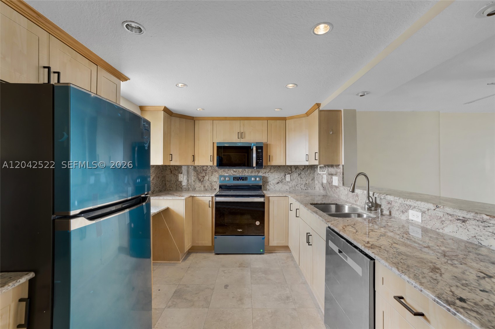321 SE 3rd St #408, Dania Beach FL 33004