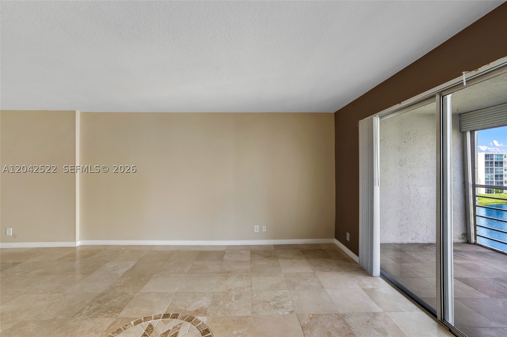 321 SE 3rd St #408, Dania Beach FL 33004