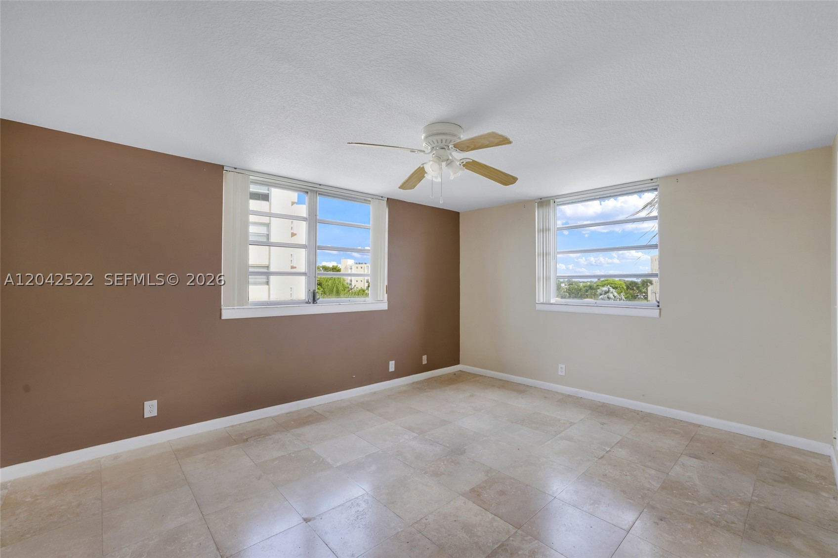 321 SE 3rd St #408, Dania Beach FL 33004