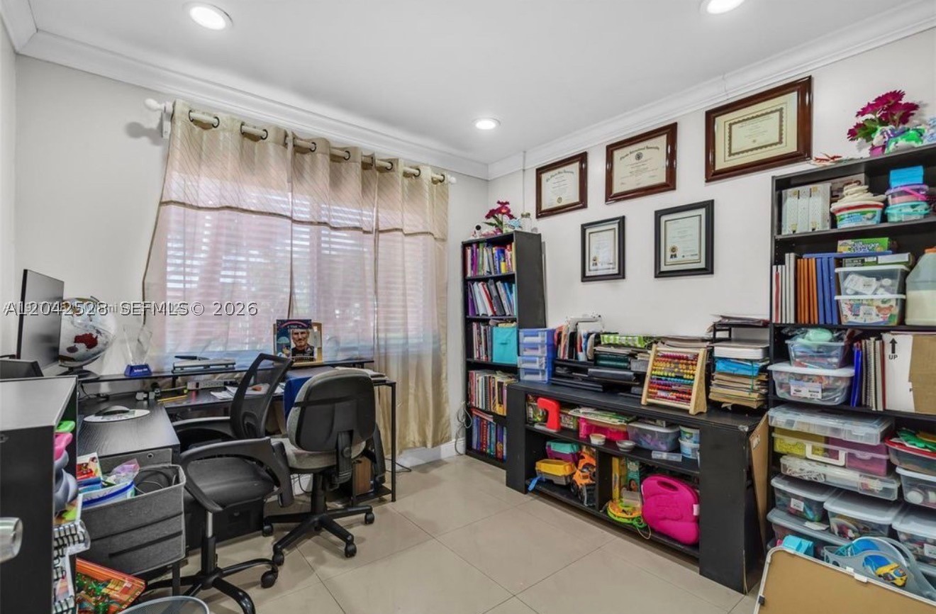 3135 SW 80th Ave, Miami FL 33155
