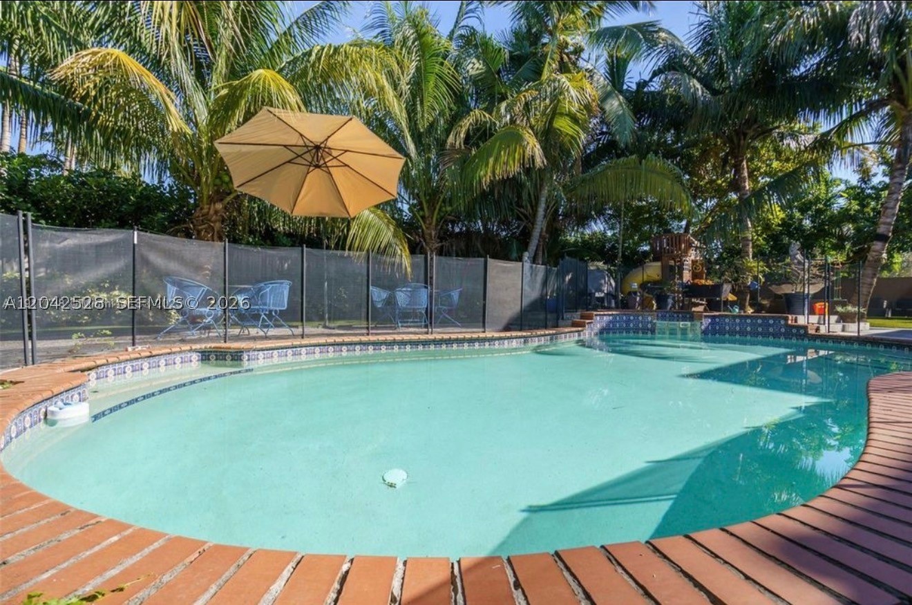 3135 SW 80th Ave, Miami FL 33155