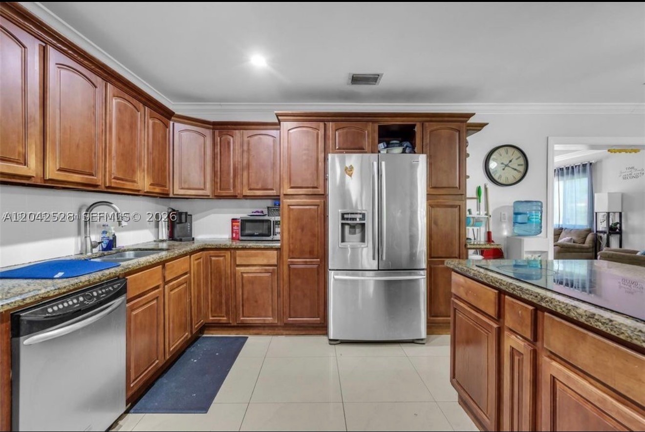 3135 SW 80th Ave, Miami FL 33155