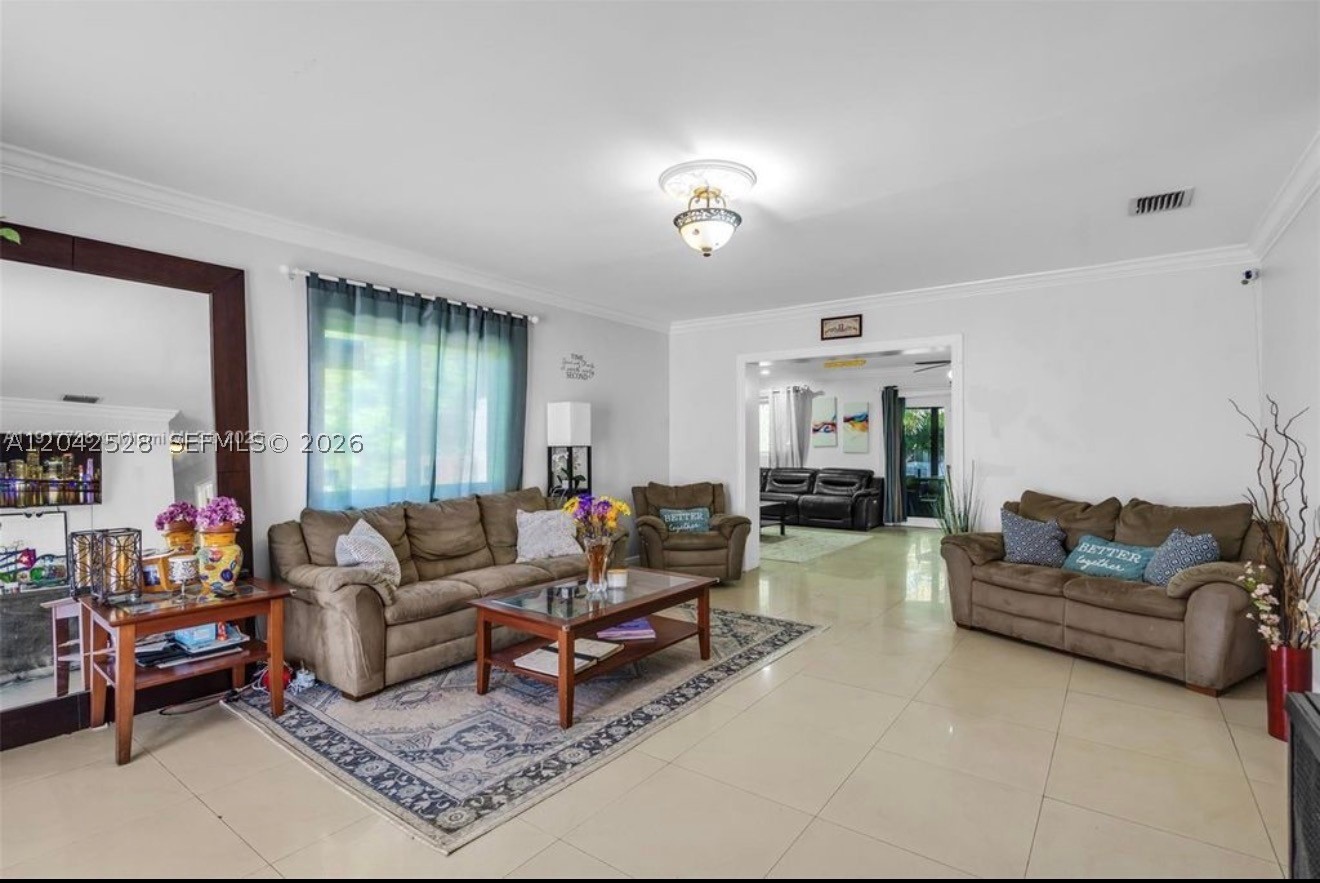 3135 SW 80th Ave, Miami FL 33155