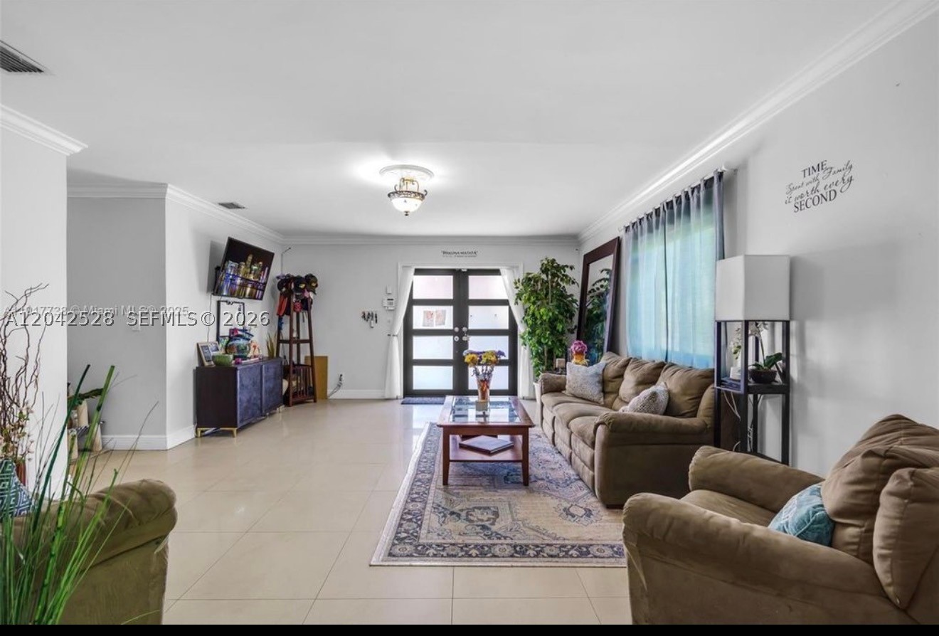 3135 SW 80th Ave, Miami FL 33155