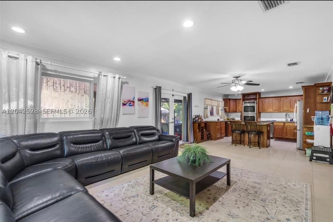 3135 SW 80th Ave, Miami FL 33155