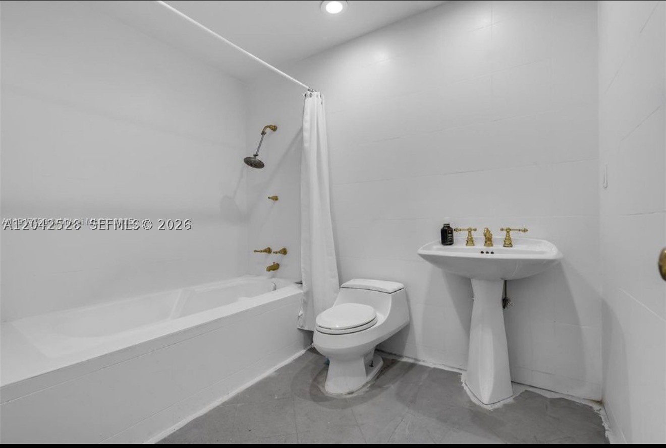 3135 SW 80th Ave, Miami FL 33155