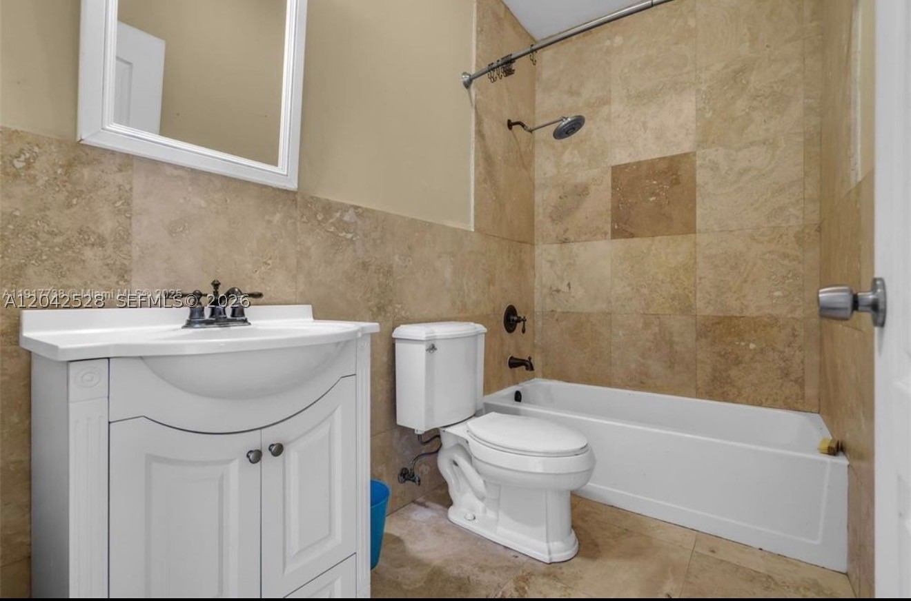 3135 SW 80th Ave, Miami FL 33155