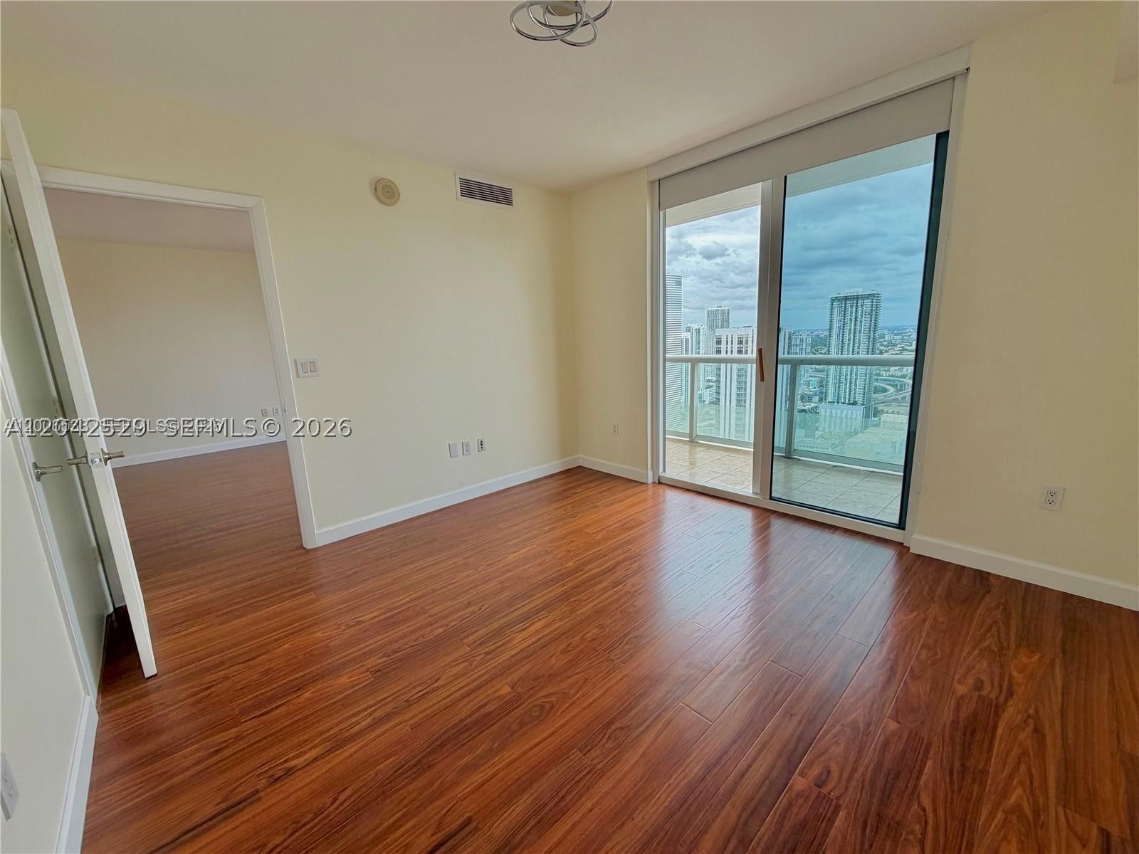 50 Biscayne Blvd #4507, Miami FL 33132