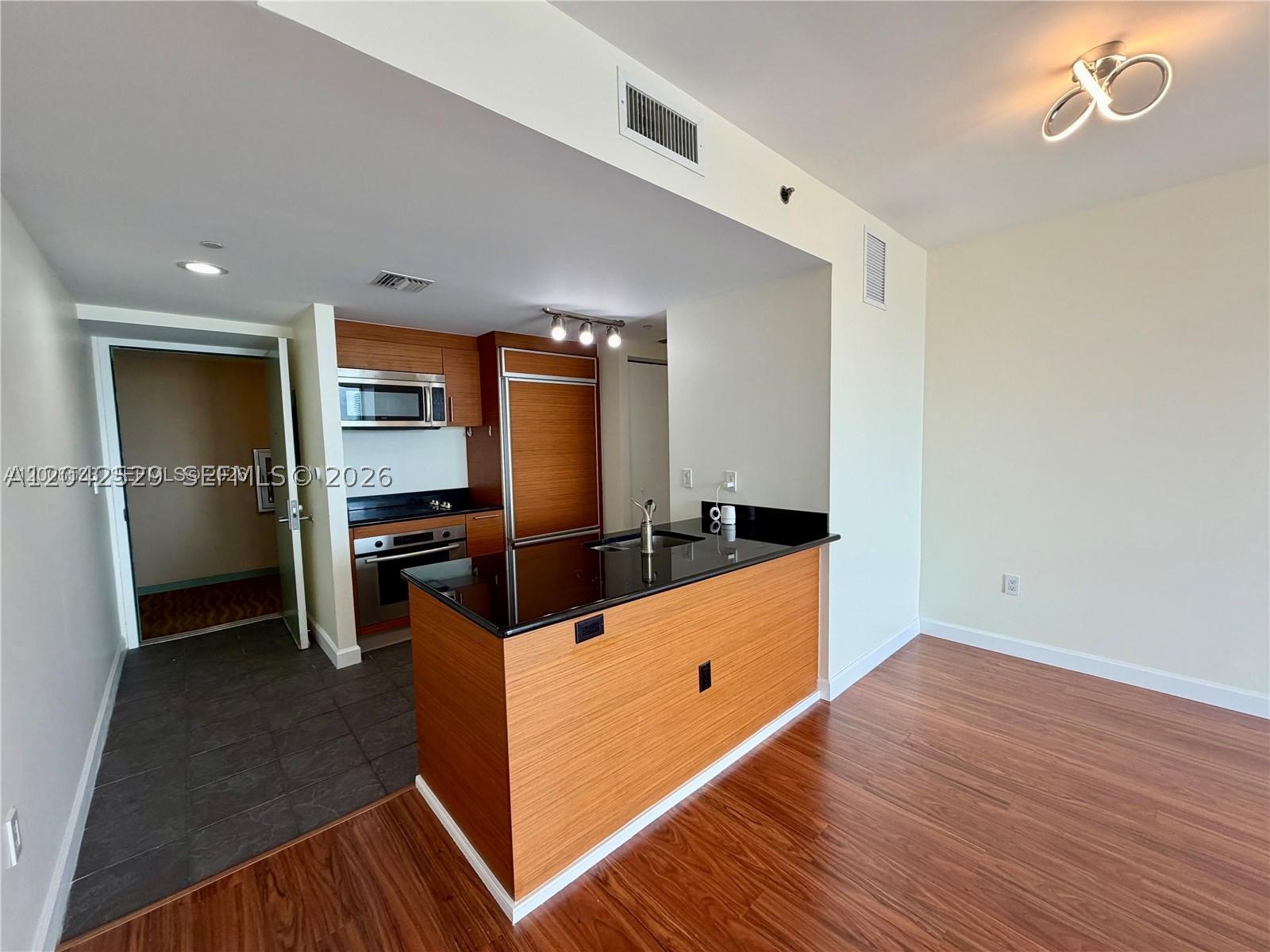 50 Biscayne Blvd #4507, Miami FL 33132