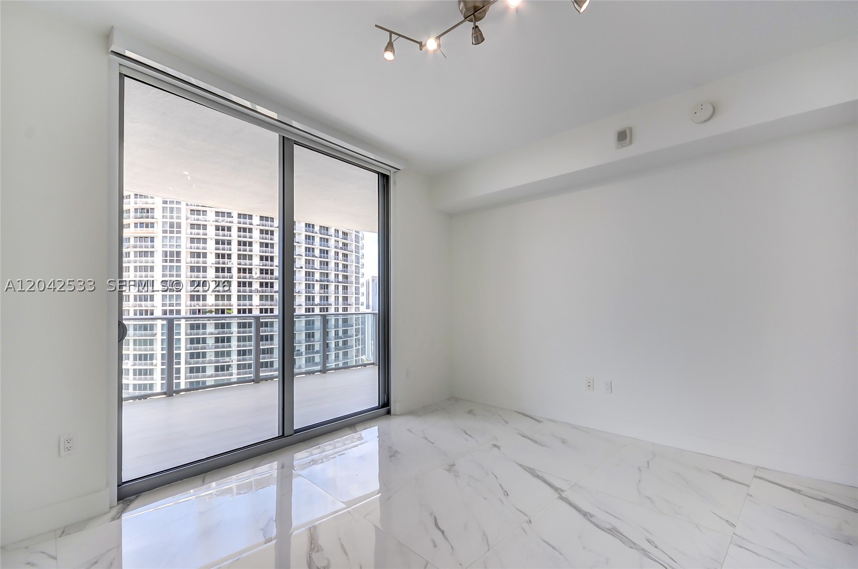 488 NE 18th St #4310, Miami FL 33132