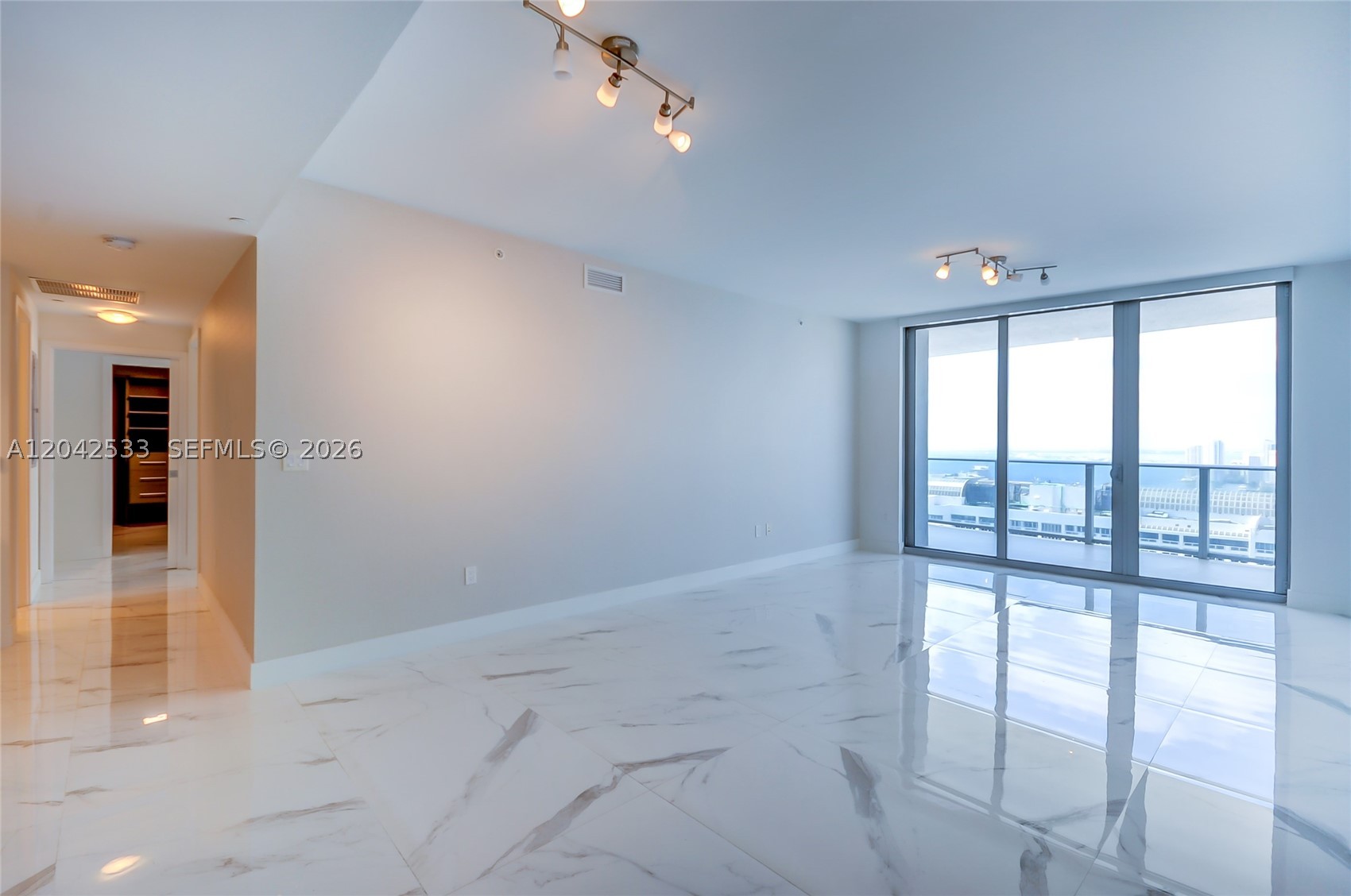 488 NE 18th St #4310, Miami FL 33132