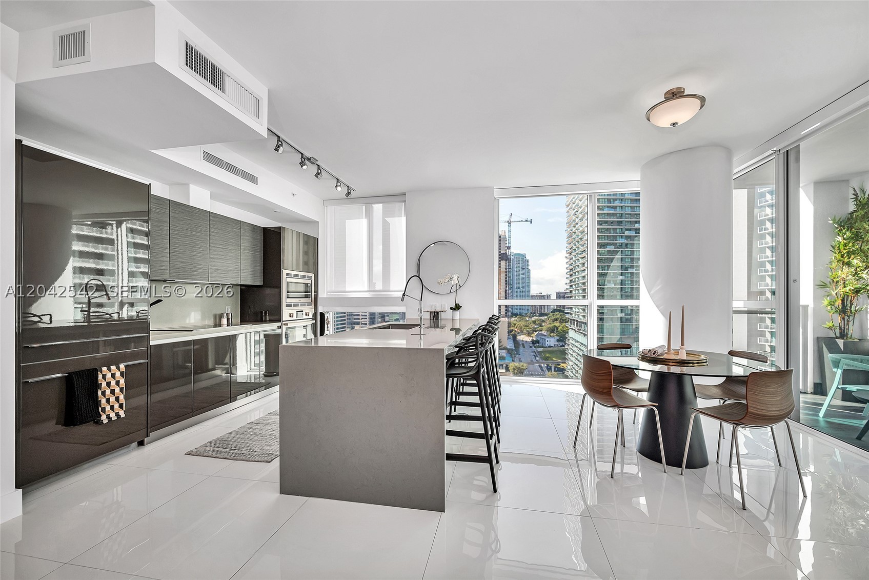 1080 Brickell Ave #1601, Miami FL 33131