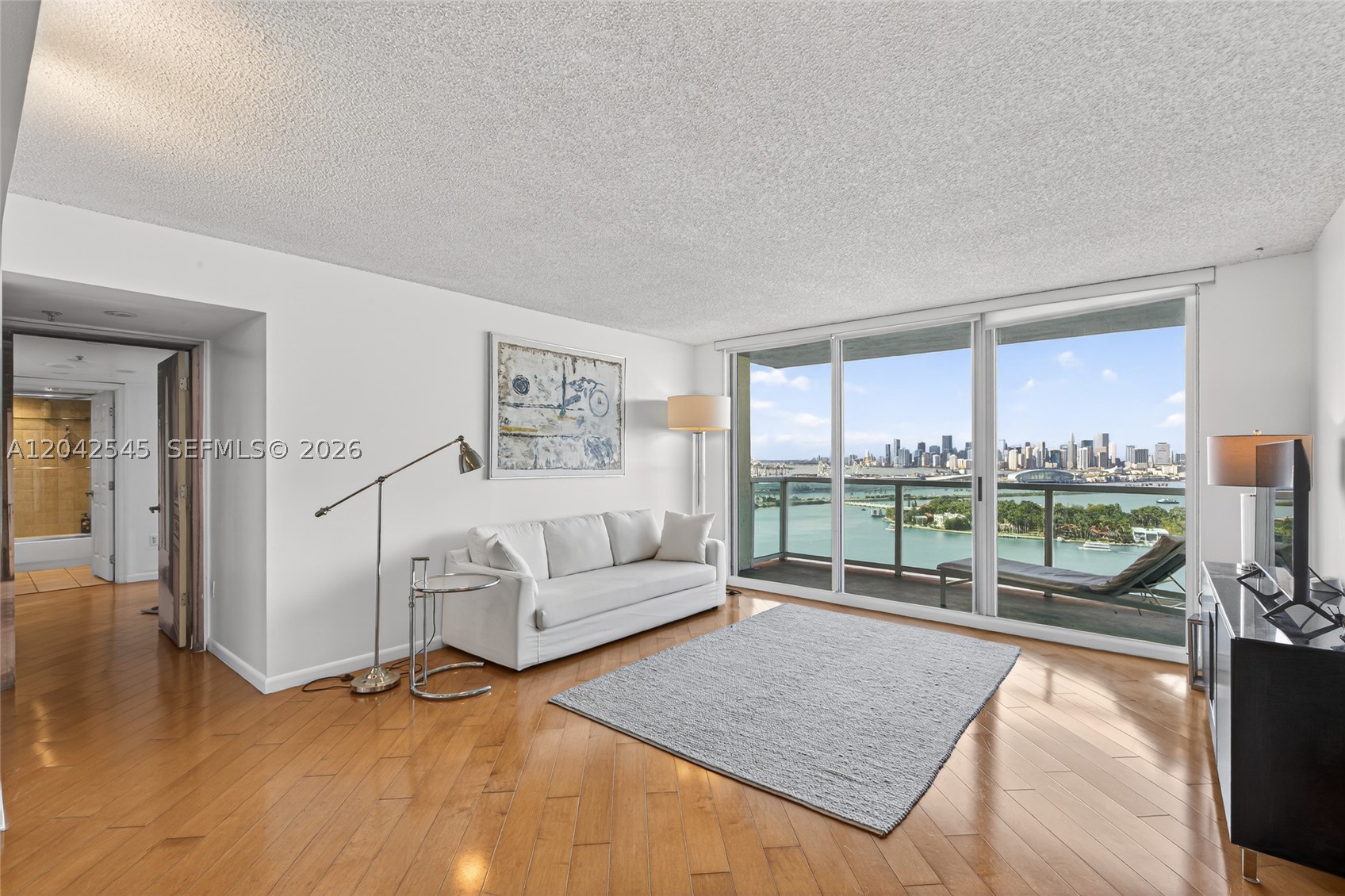 Miami Beach FL 33139 - A12042545