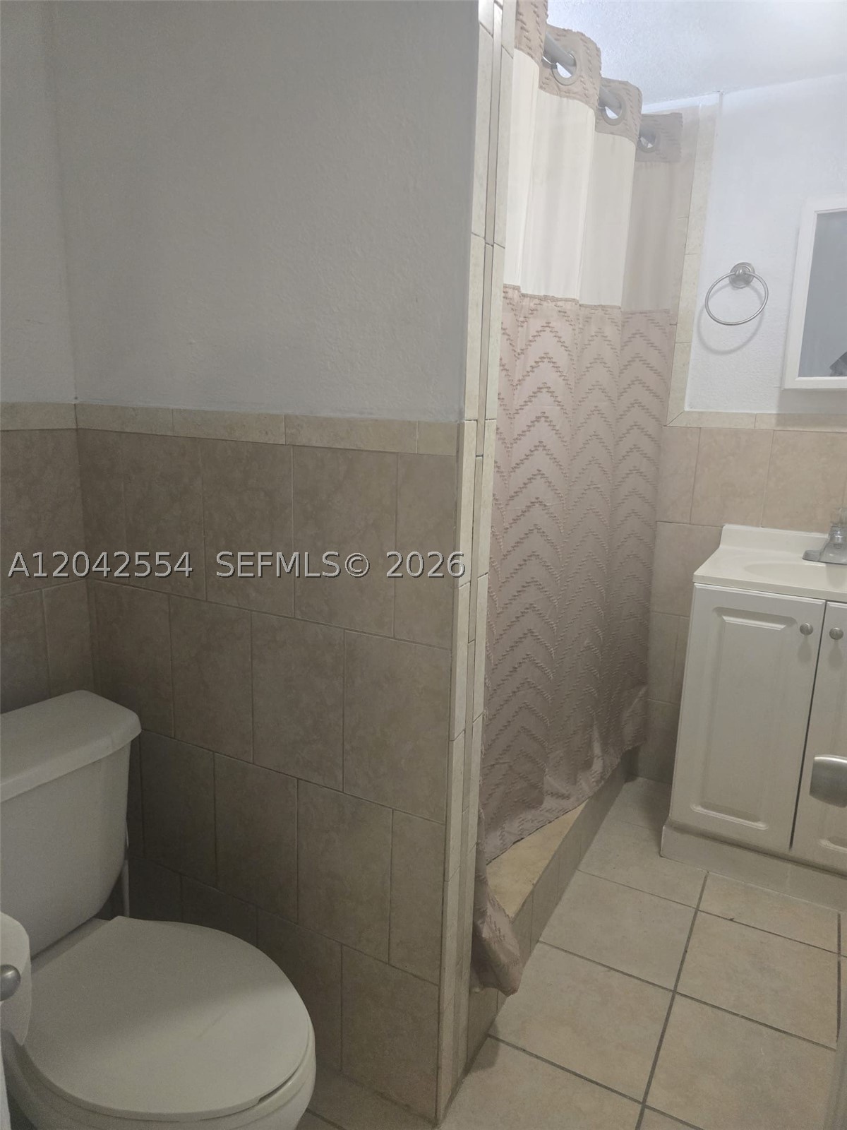 2441 NW 13th St #62, Miami FL 33125