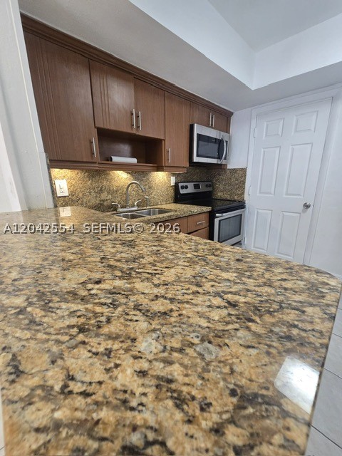 2441 NW 13th St #62, Miami FL 33125
