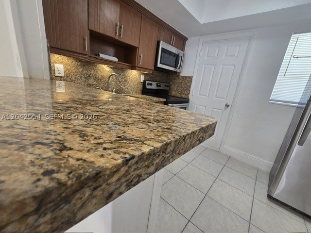 2441 NW 13th St #62, Miami FL 33125