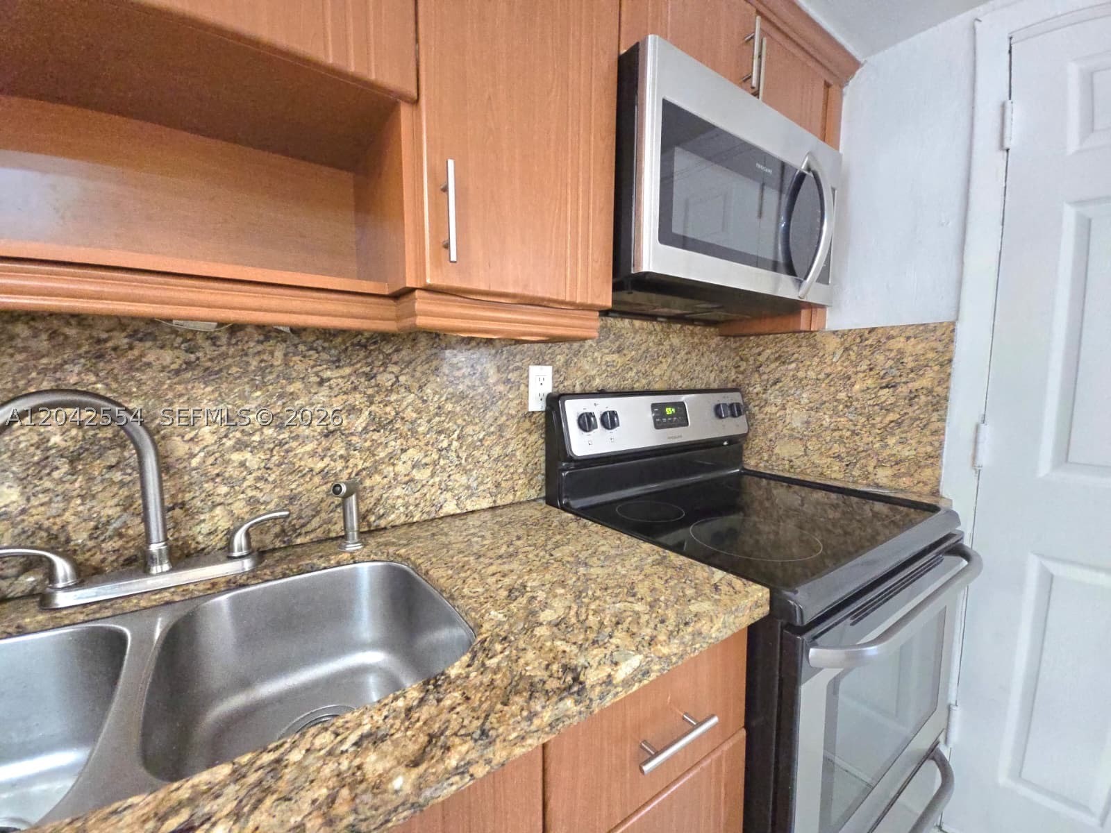 2441 NW 13th St #62, Miami FL 33125