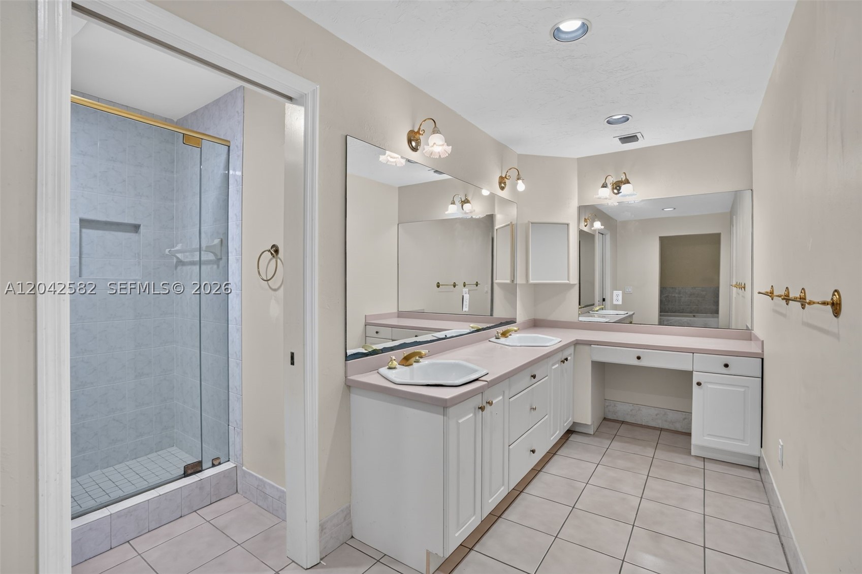 1728 NW 20th St, Homestead FL 33030
