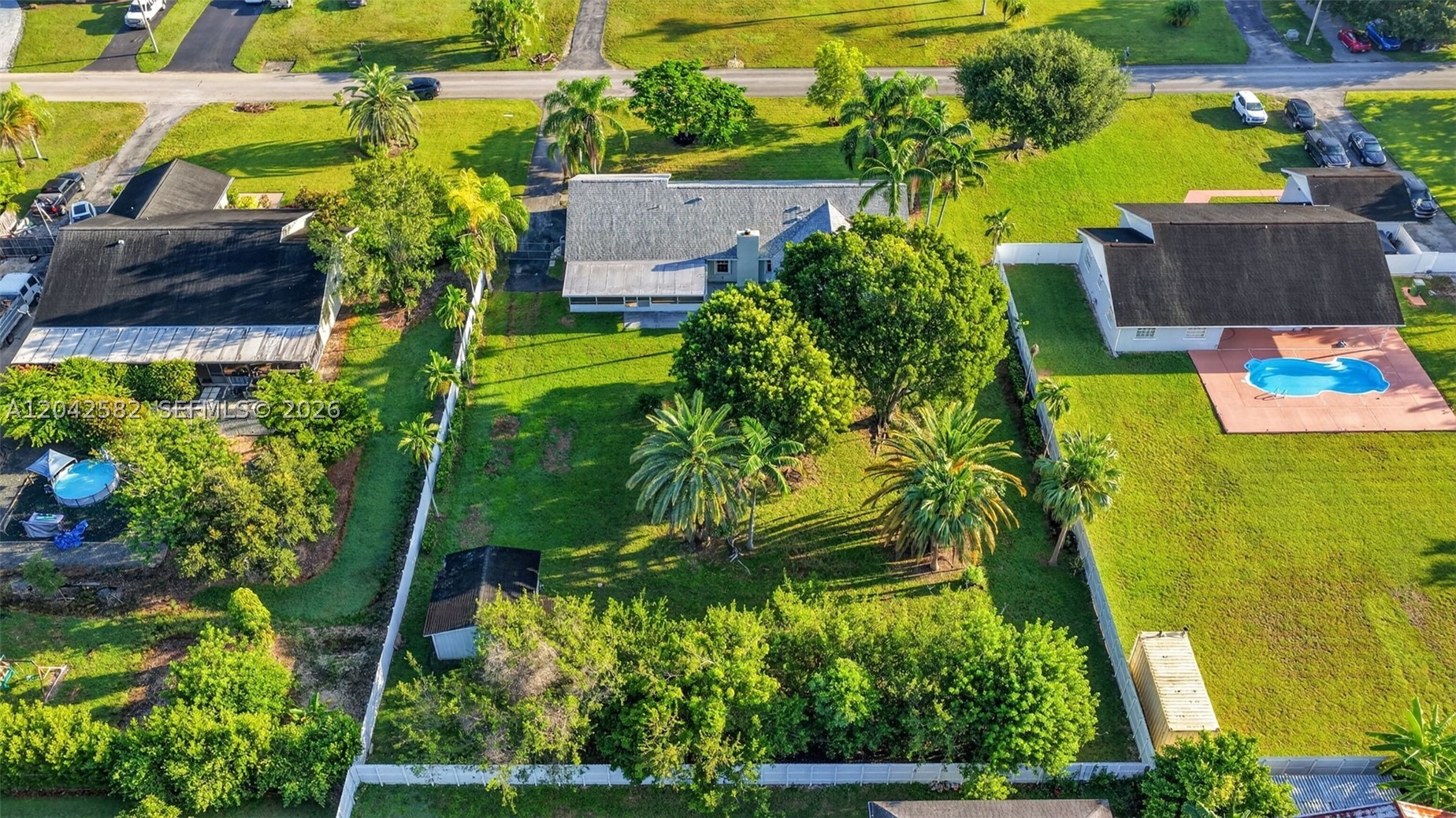 1728 NW 20th St, Homestead FL 33030