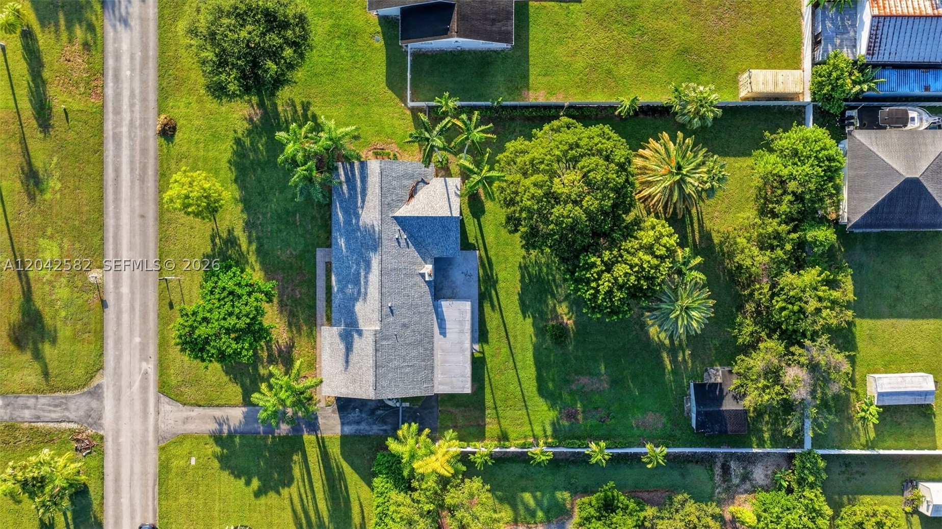 1728 NW 20th St, Homestead FL 33030