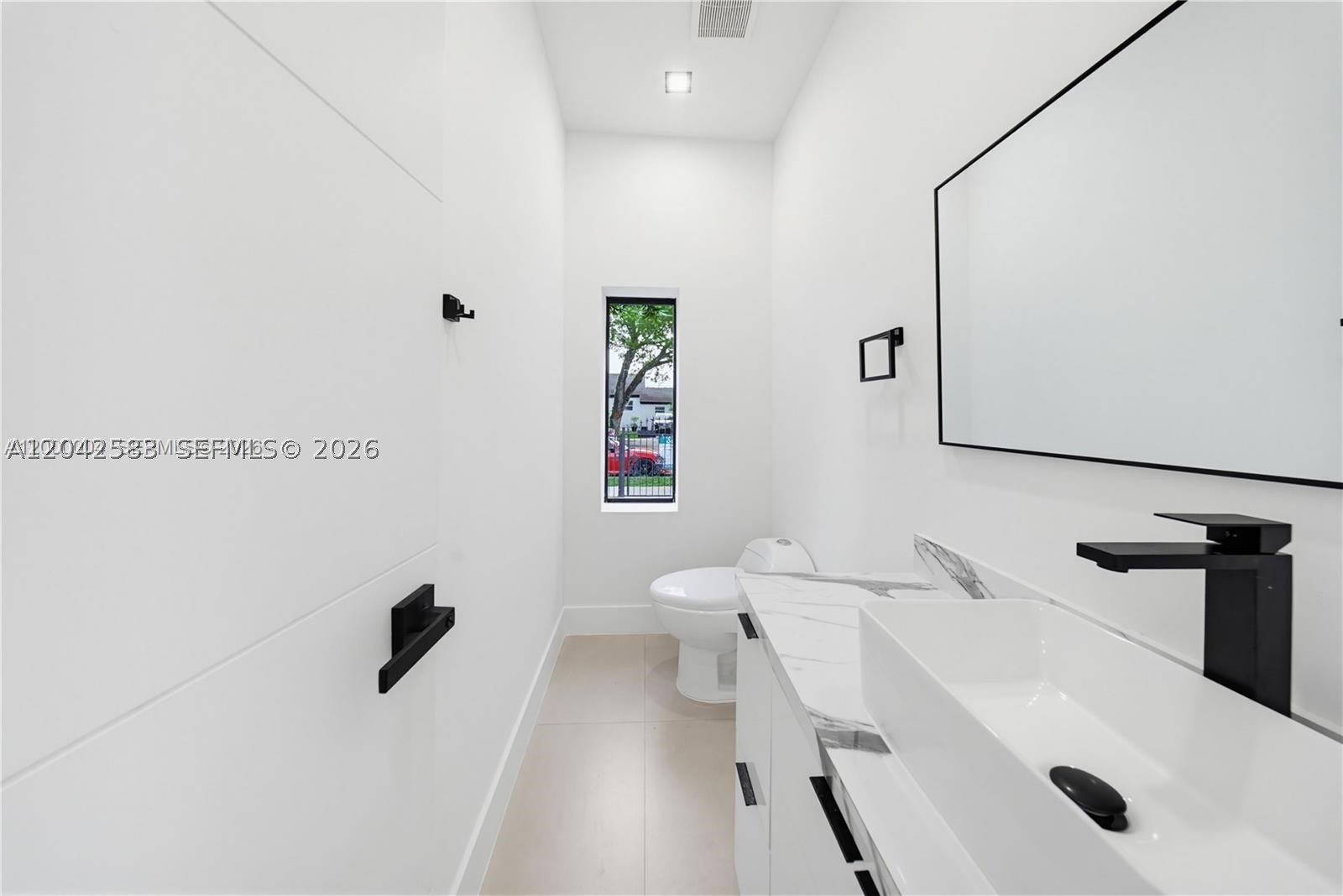 1021 NW 48th St, Miami FL 33127