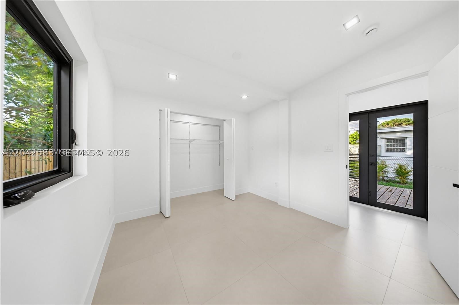 1021 NW 48th St, Miami FL 33127