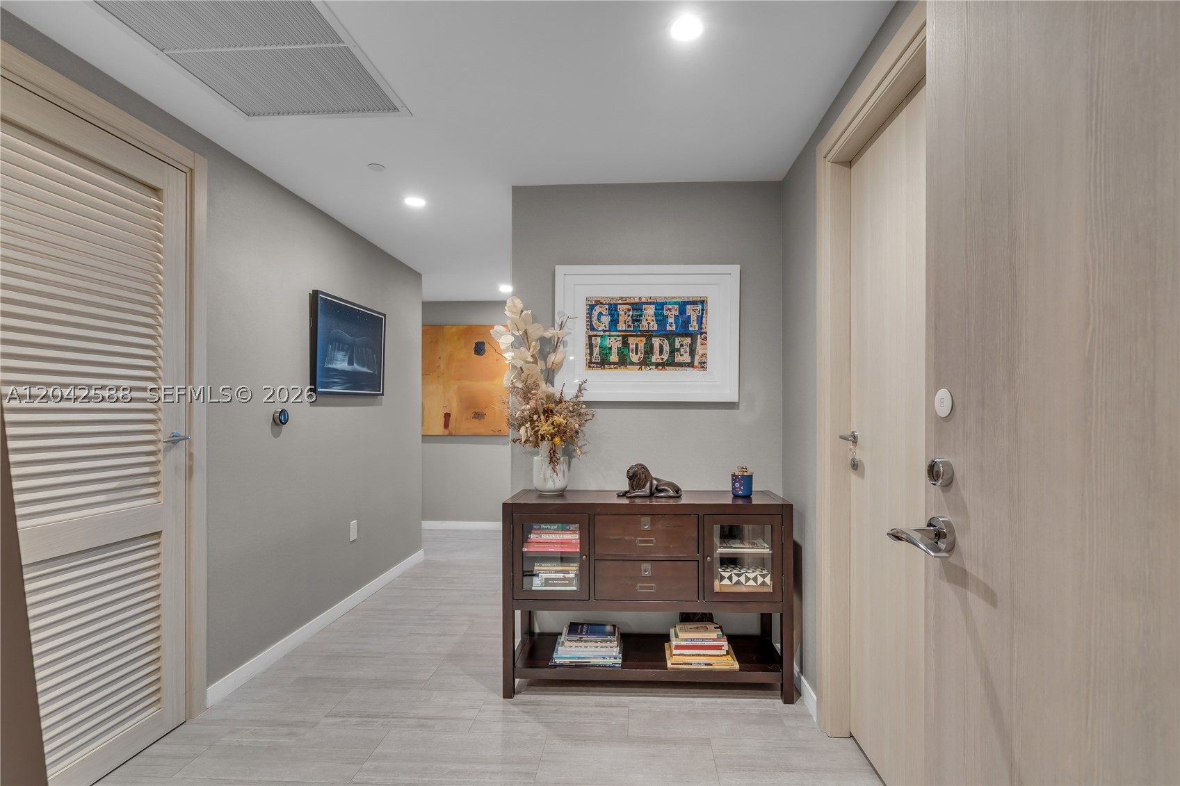 1000 Brickell Plz #2402, Miami FL 33131