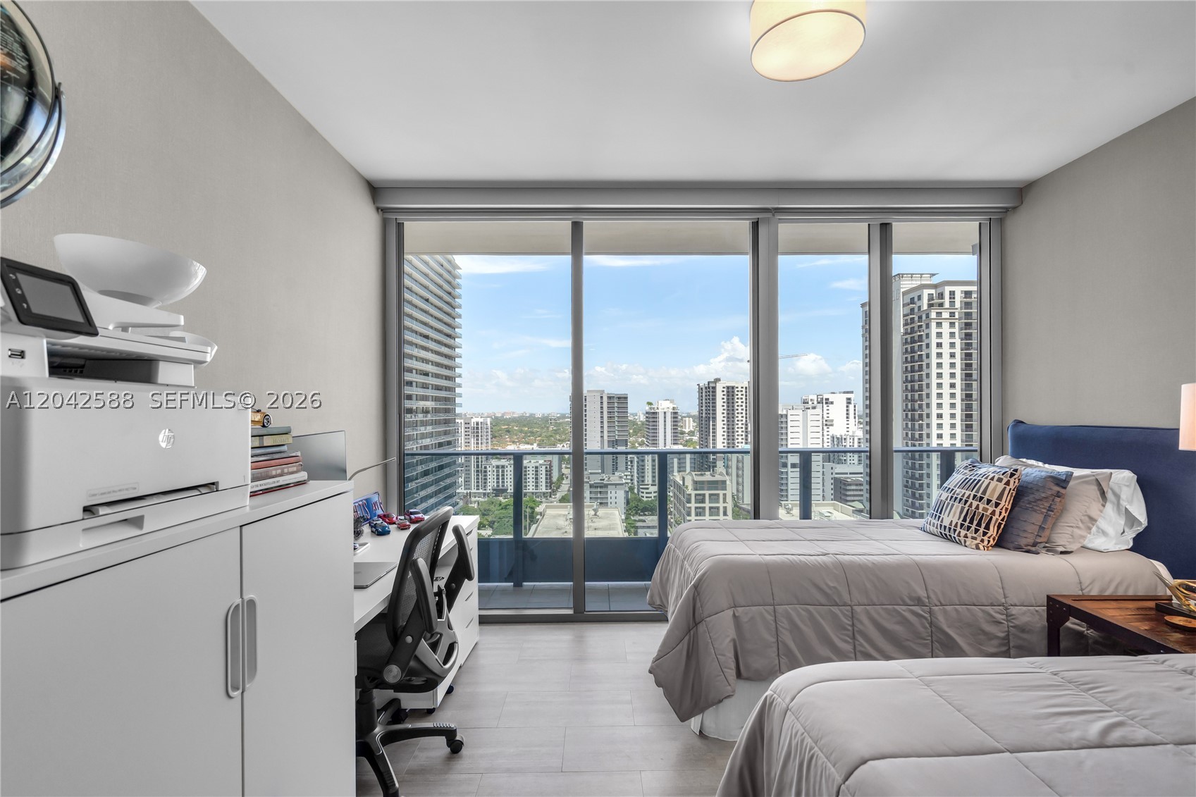 1000 Brickell Plz #2402, Miami FL 33131