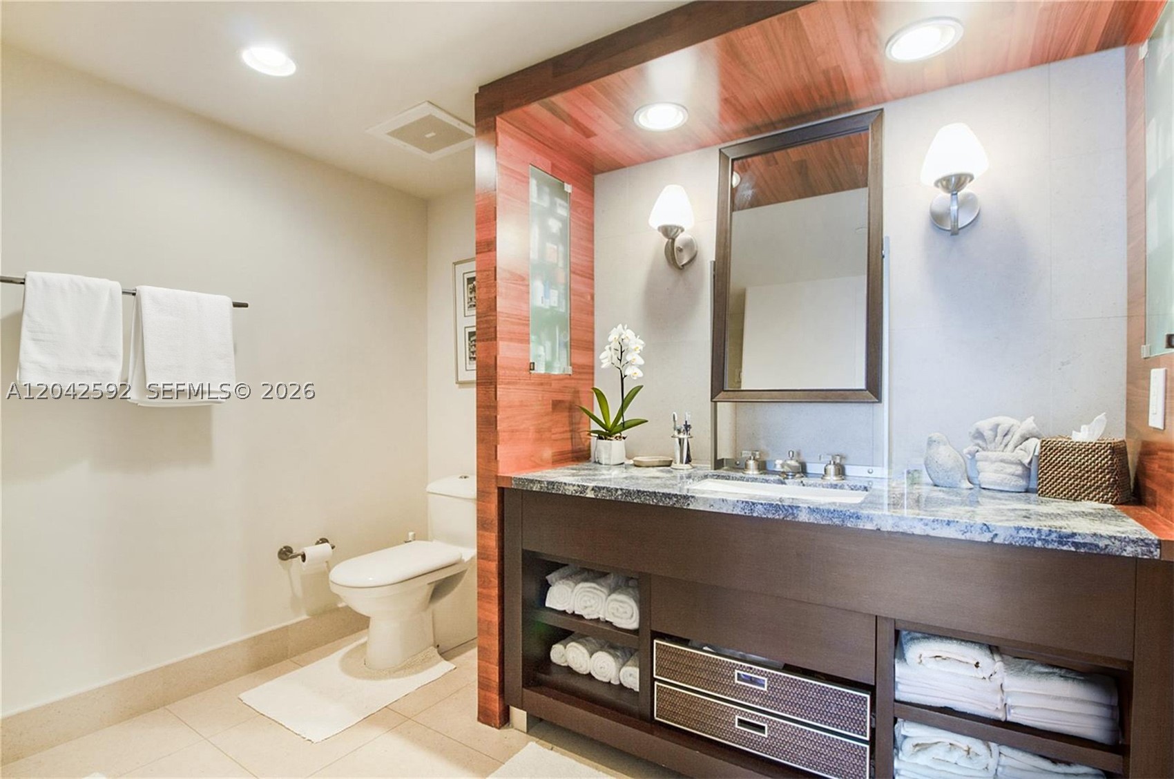 6801 Collins Ave #1101, Miami Beach FL 33141