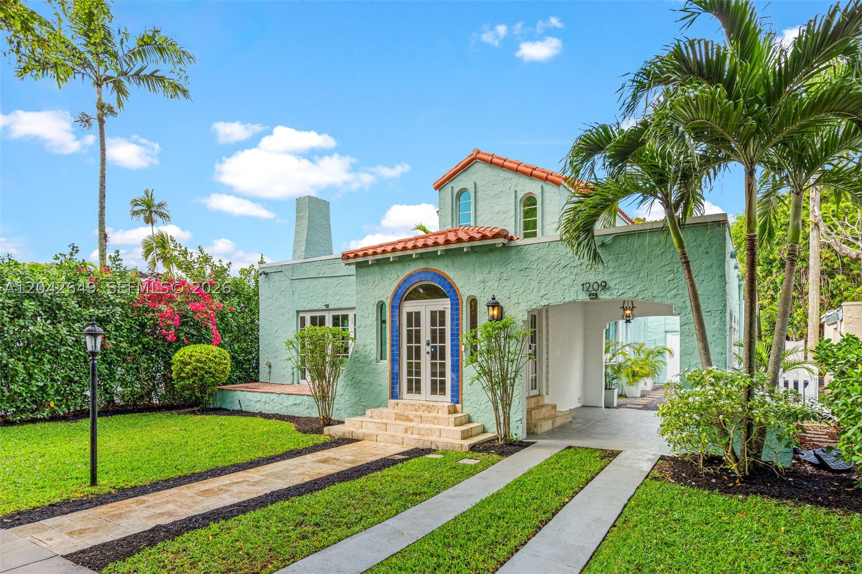 1209 La Mancha Ave, Coral Gables FL 33134