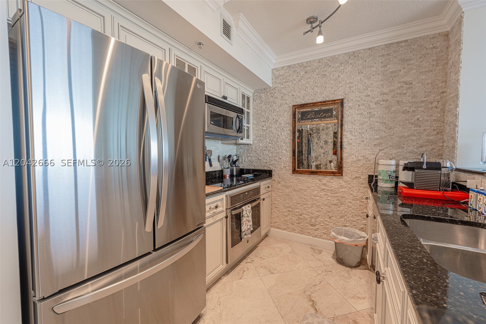 325 S BISCAYNE BLVD #4222, Miami FL 33131