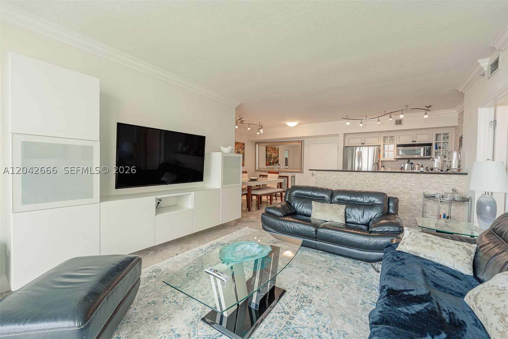 325 S BISCAYNE BLVD #4222, Miami FL 33131