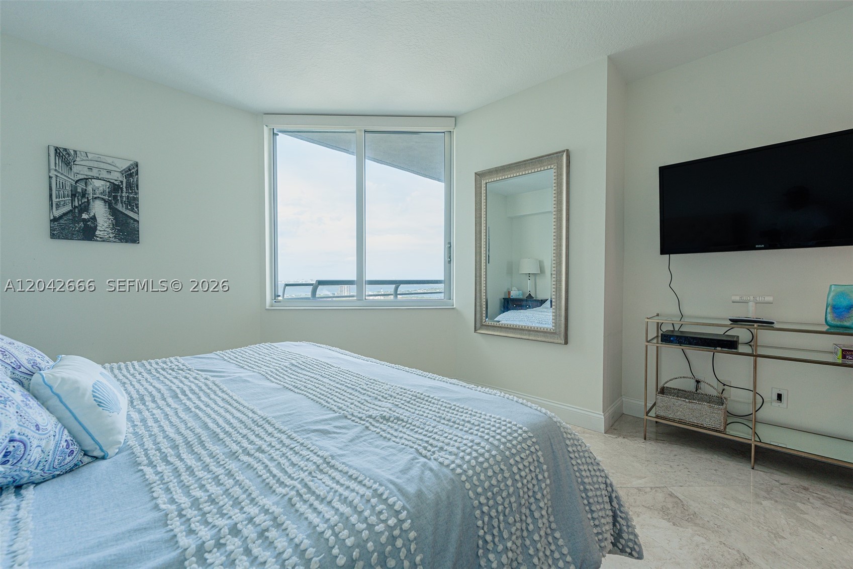 325 S BISCAYNE BLVD #4222, Miami FL 33131