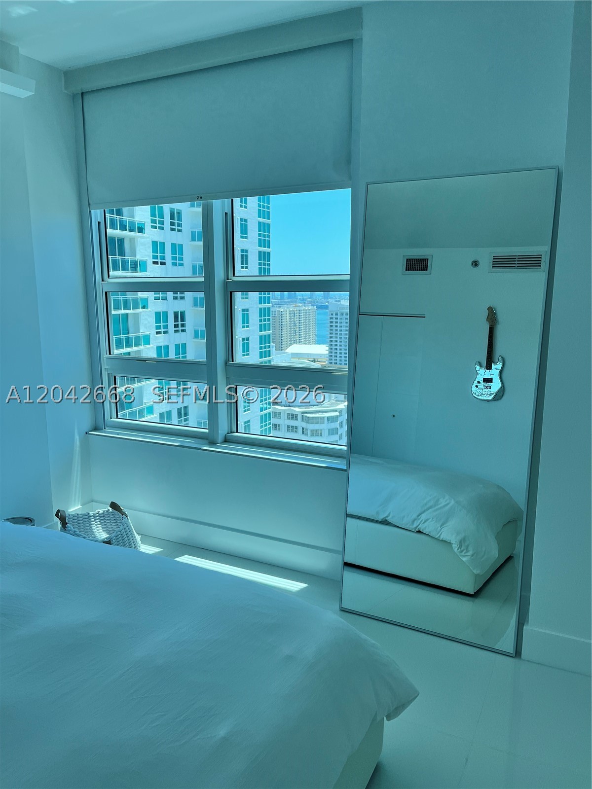 951 Brickell Ave #2704, Miami FL 33131