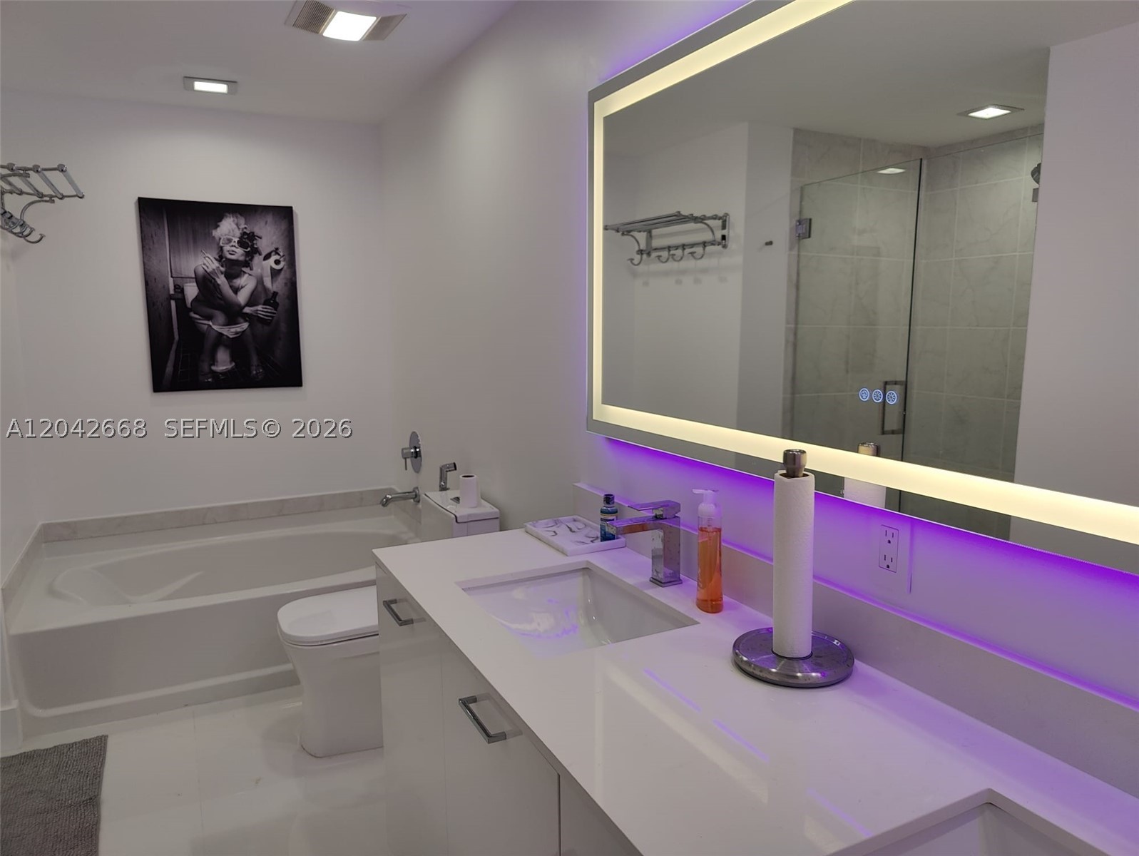 951 Brickell Ave #2704, Miami FL 33131