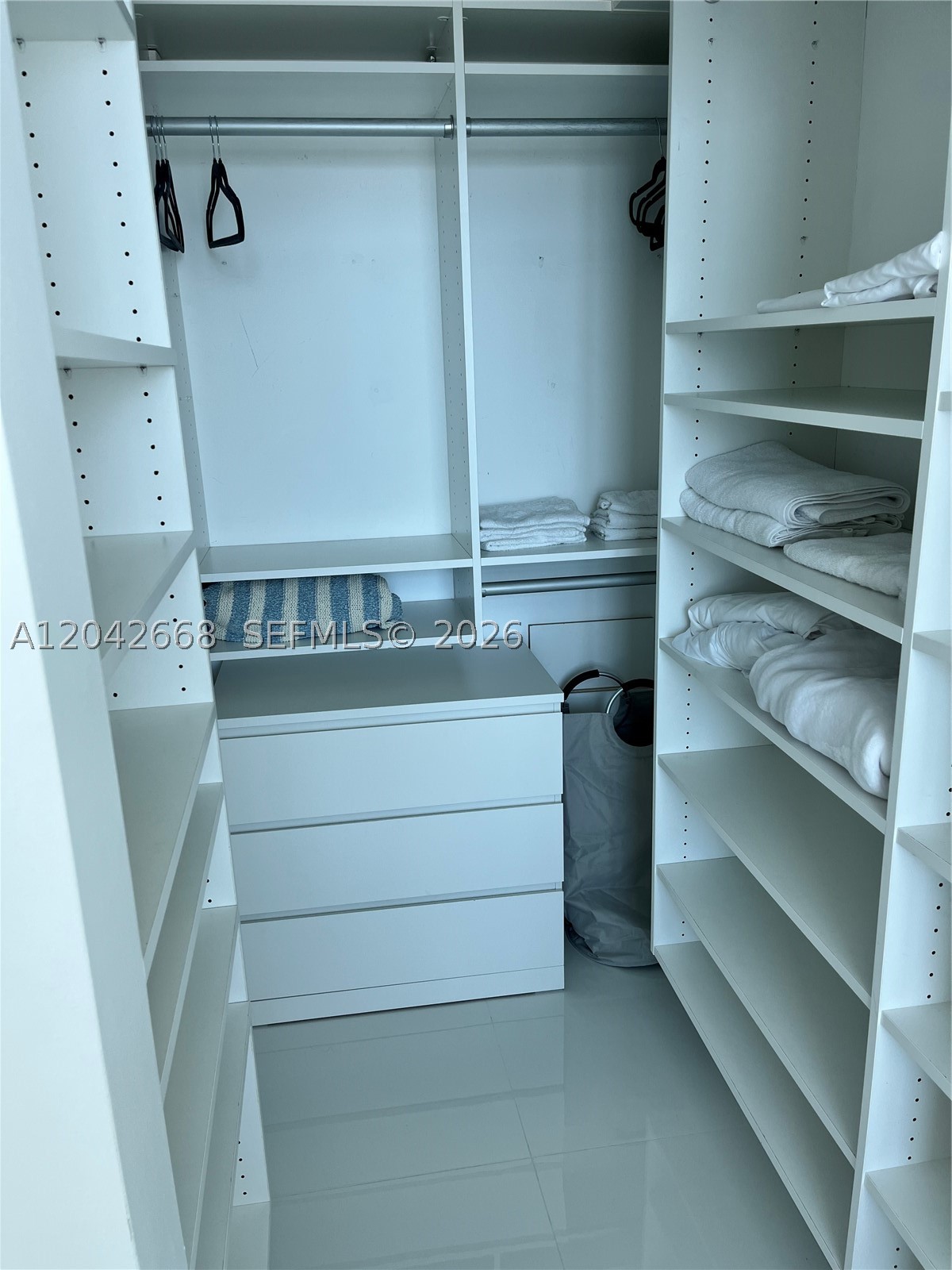 951 Brickell Ave #2704, Miami FL 33131
