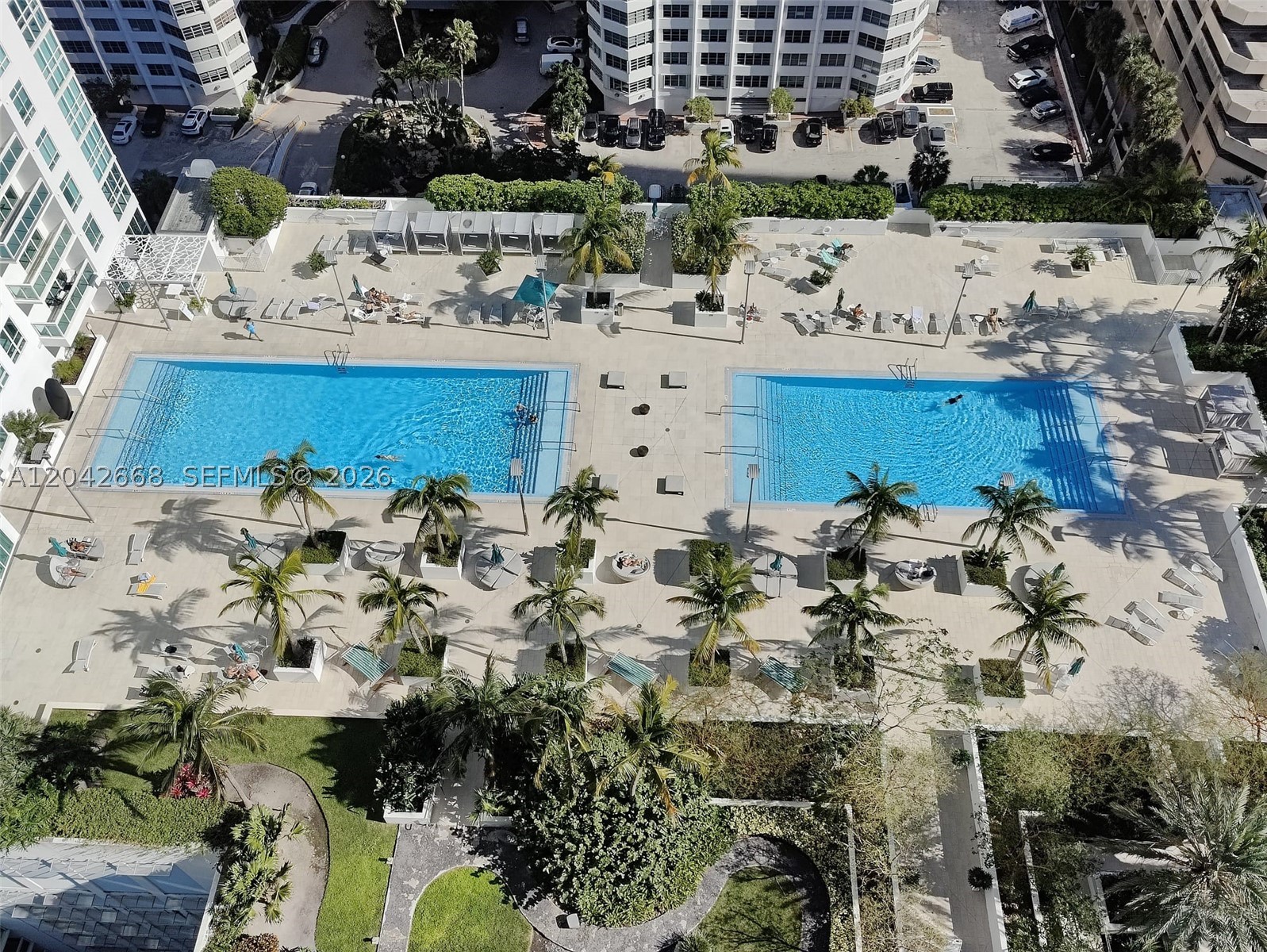 951 Brickell Ave #2704, Miami FL 33131