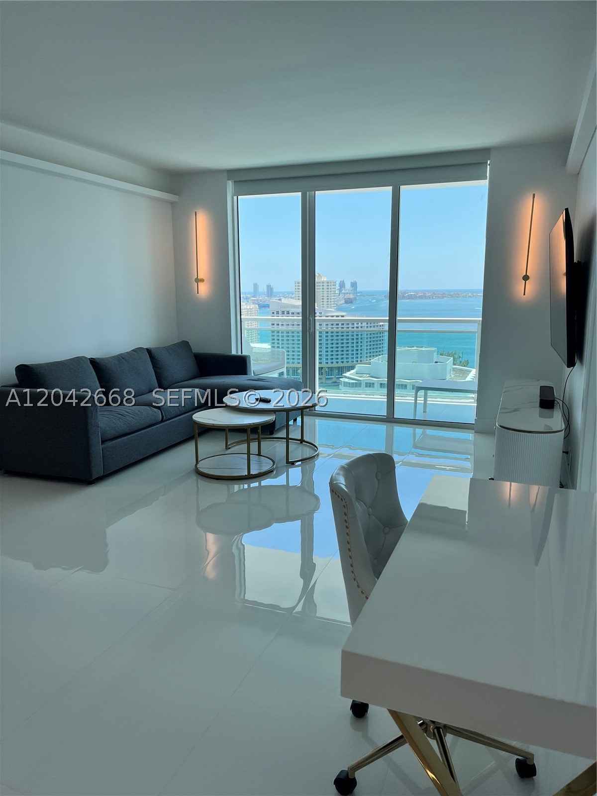 951 Brickell Ave #2704, Miami FL 33131