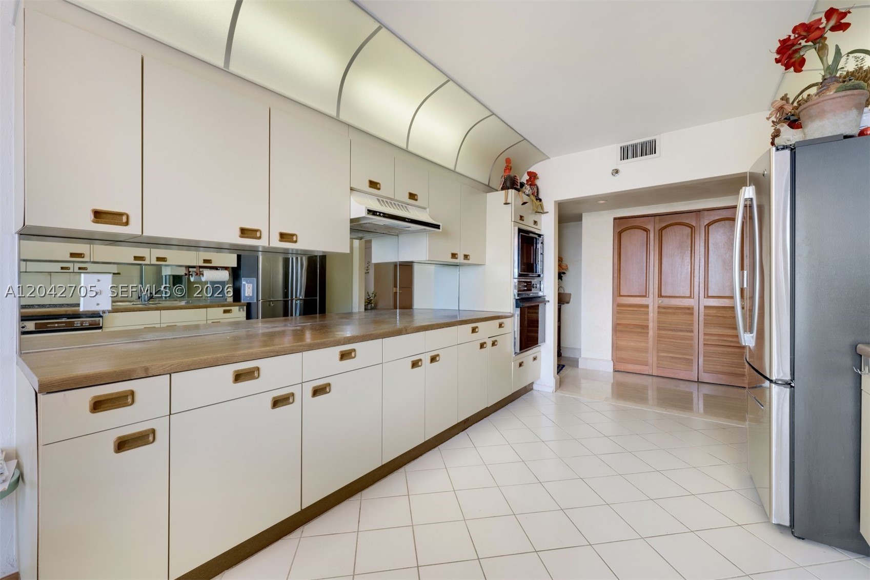 9 Island Ave #1514, Miami Beach FL 33139