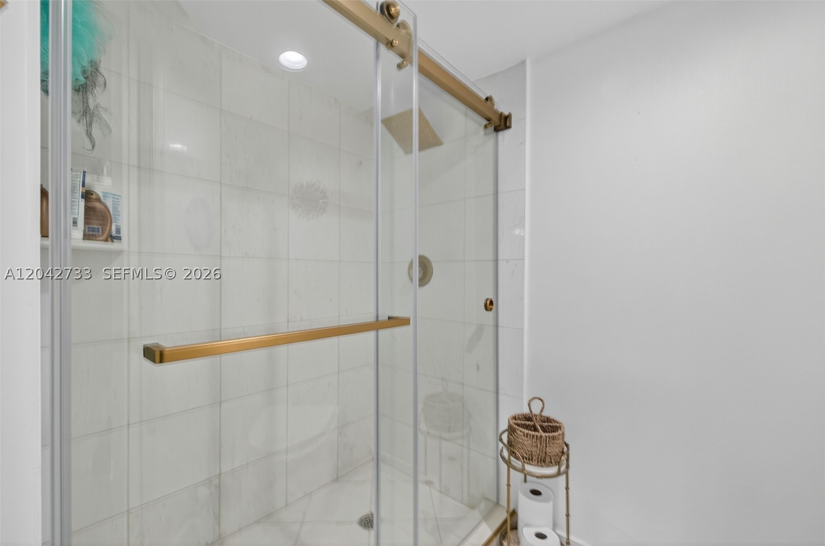3500 Mystic Pointe Dr #1804, Aventura FL 33180